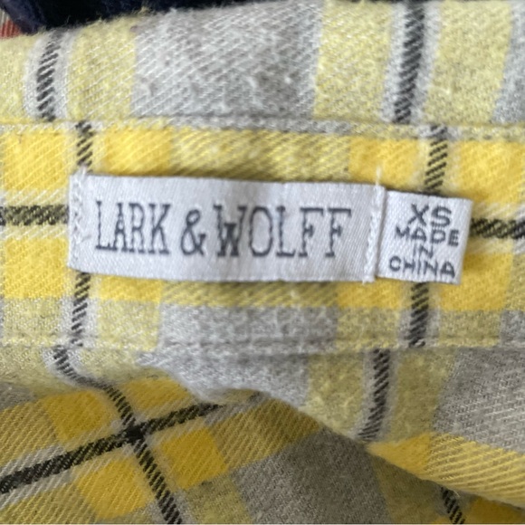 💗 Lark & Wolff Yellow Plaid Shirt - Picture 6 of 9